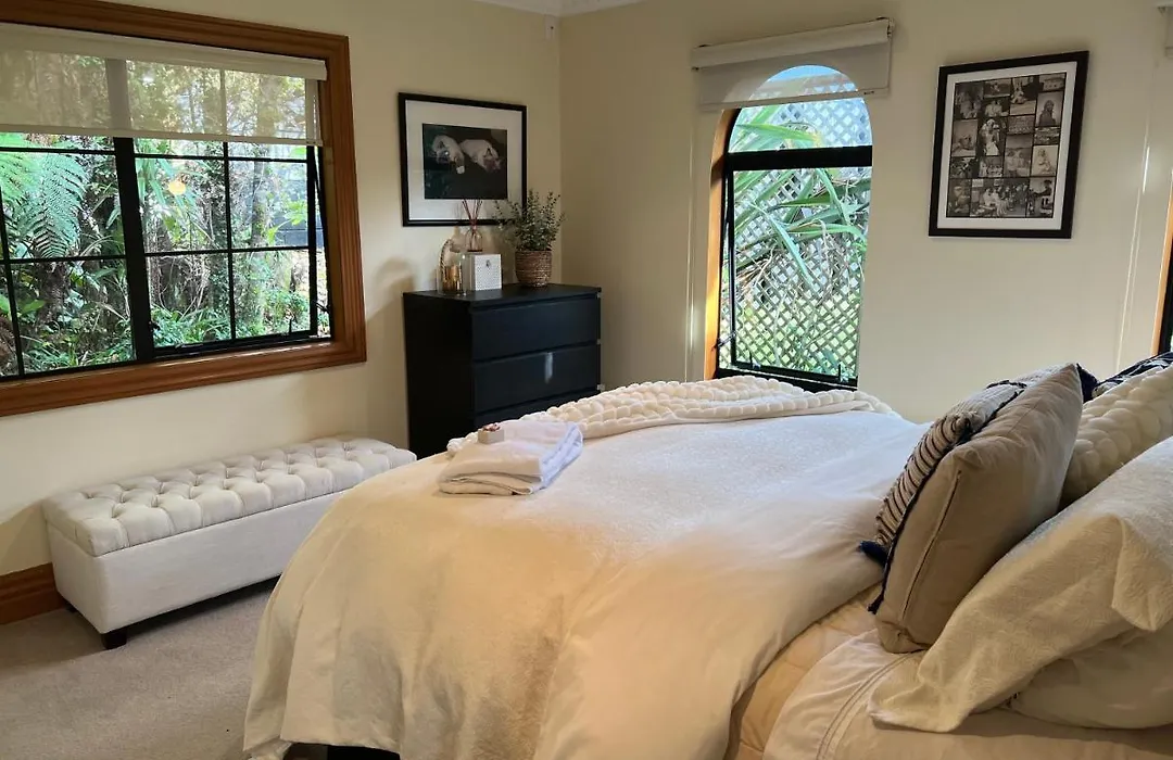 Waitakere Ranges Bed & Breakfast-1