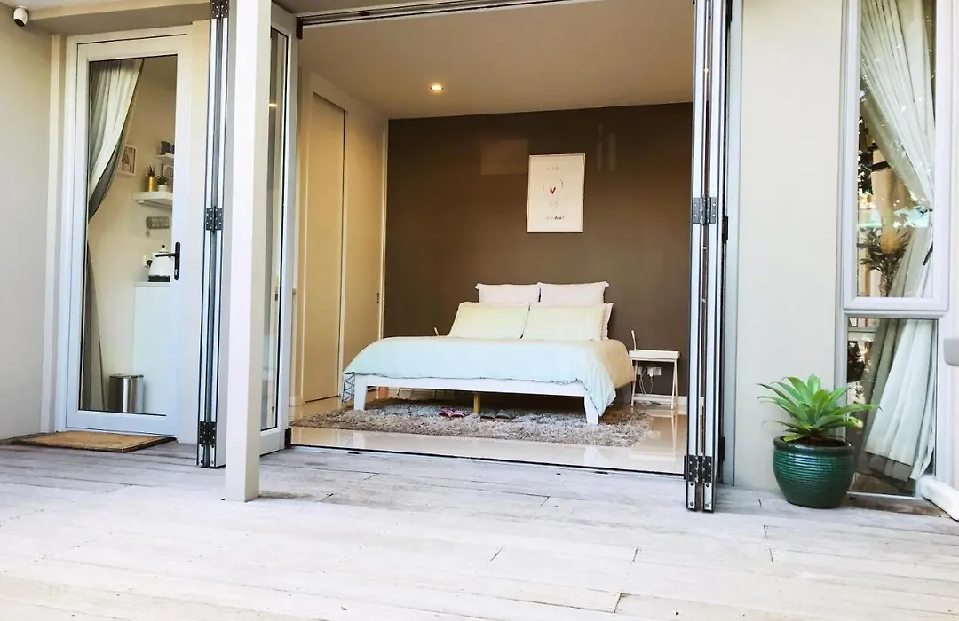 New Market Cozy Room-1
