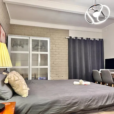 Peaceful And Lovely Home With External Private Bathroom-2